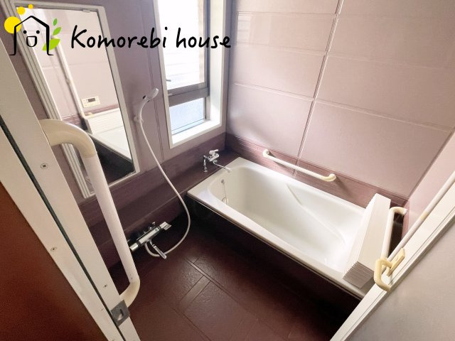 白岡市新白岡　中古一戸建ての浴室|日々の疲れを癒すお風呂付です