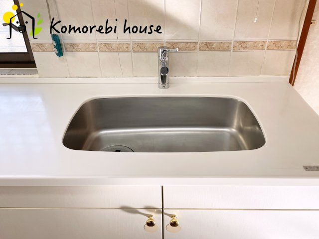 白岡市新白岡　中古一戸建てのキッチン|キッチンでお料理をお楽しみください