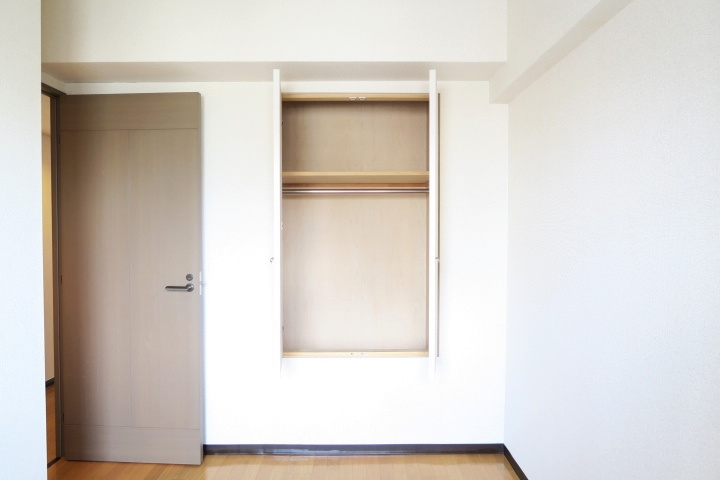 川口幸町パーク・ホームズの収納|別号室の参考写真です。