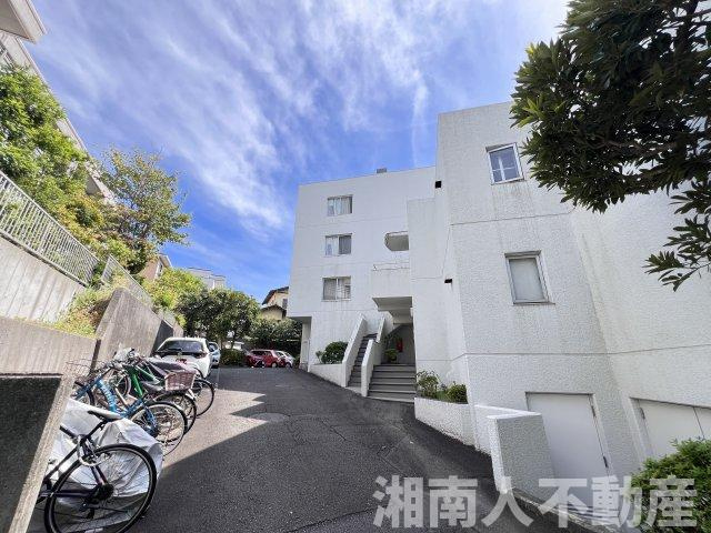 藤沢藤が岡ハウスの駐輪場