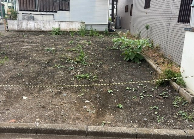 【外観】 | 土地購入を検討されている場合、境界杭がない状態で購入してしまうと境界確定測量をする必要があり、費用がかかります。購入の前に、売主、隣土地所有者立ち合いのもと境界を確定し境界杭を設置するのがベストです。