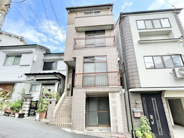 寝屋川市川勝町　中古一戸建て