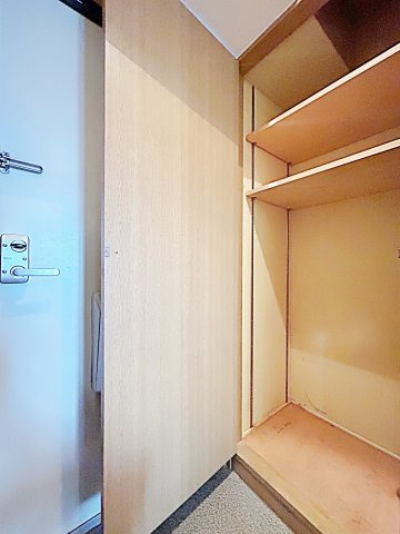 レージュ　ウエストの収納