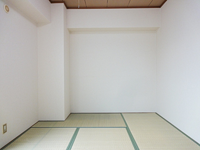 ヴィゴーラス宝塚の和室|来客時にも便利な和室付き