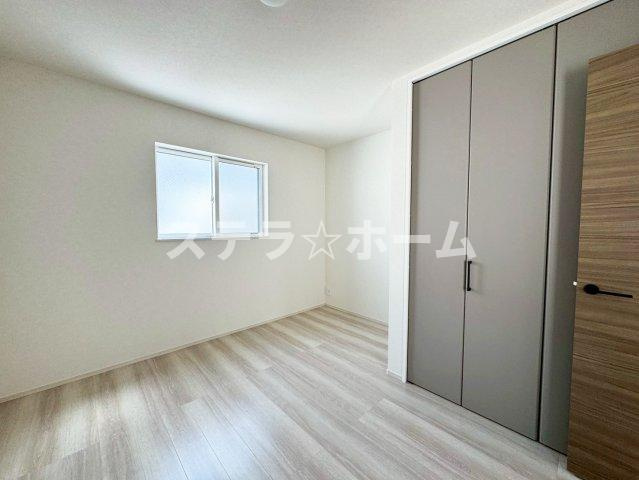 新北野3 新築戸建の洋室|明るい洋室です