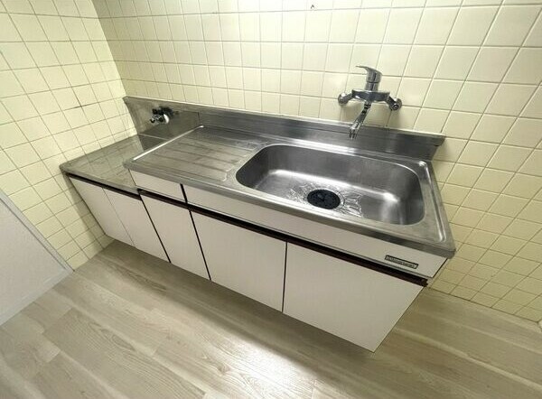 シーズンコート植田南のキッチン