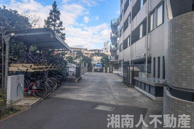 シルフィード湘南の駐輪場