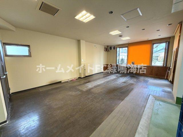 大府市江端町貸店舗の内装