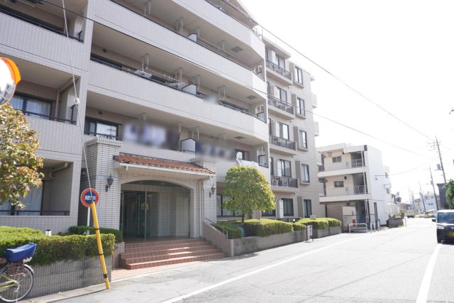 ライフピア草加松原Ⅱコンフォートの外観