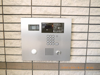 【その他共用部分】 | エントランスは、安心のオートロック。