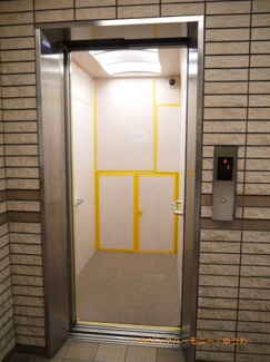 【その他共用部分】 | 勿論エレベーターが備え付けられています。