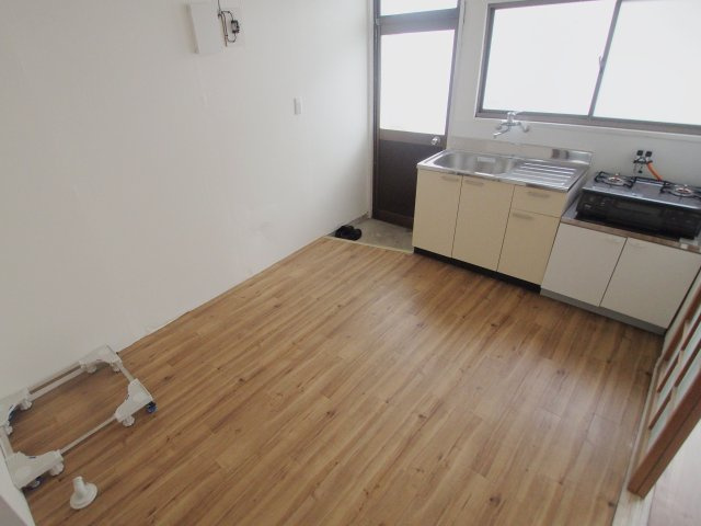 コーポUKの居間・リビング