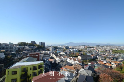 【展望】 | ペット飼育可　ローレルコートかしわ台　８階3ＬＤＫリフォーム済み【仲介手数料無料】 | 奥行き約2.0ｍのバルコニー