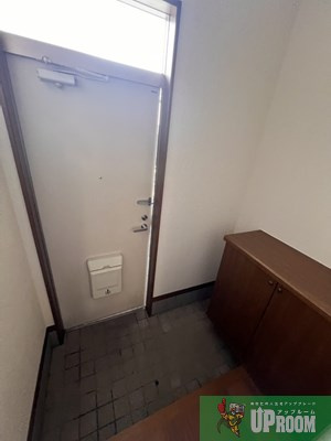 セレーノBの玄関