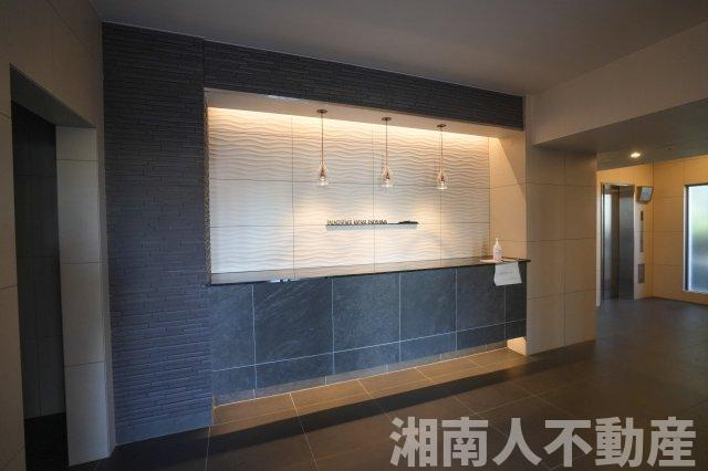 パレステージ片瀬江ノ島のエントランス|毎日通るエントランスはこのようになっています