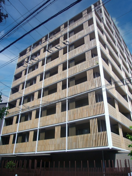 グランブルー三条柳馬場の外観