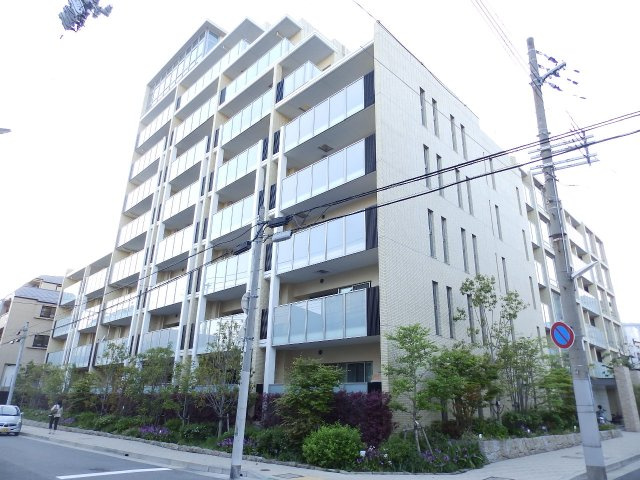 ライオンズ六甲道記田町の外観