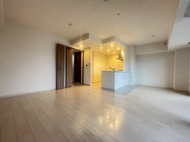 ライオンズ六甲道記田町の居間・リビング