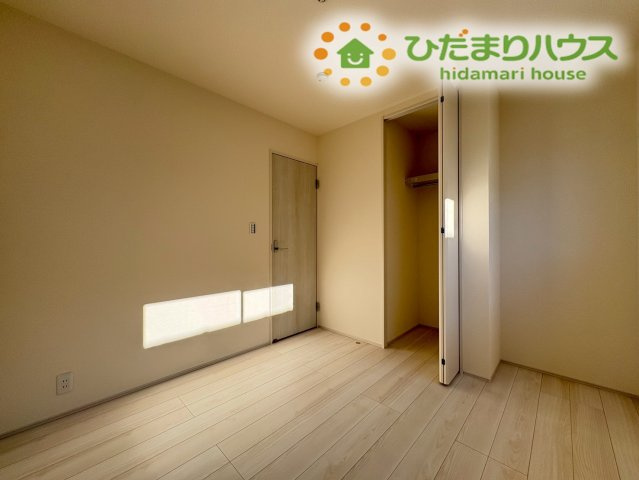 深谷市上柴町西第5　新築一戸建て　リーブルガーデン　01の洋室