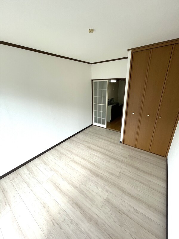 グランデュールエースの寝室