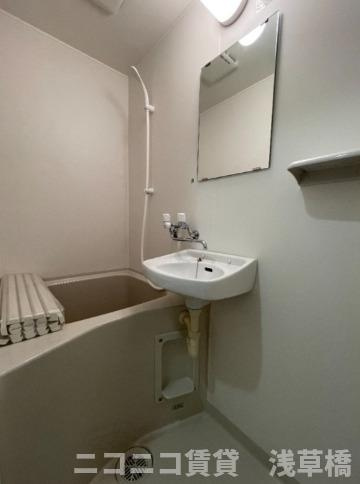 リヴィン南千住の浴室