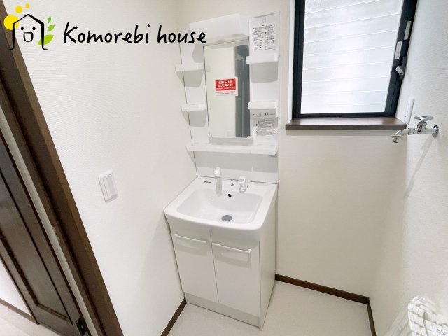 さいたま市西区三橋6丁目　中古一戸建ての独立洗面台