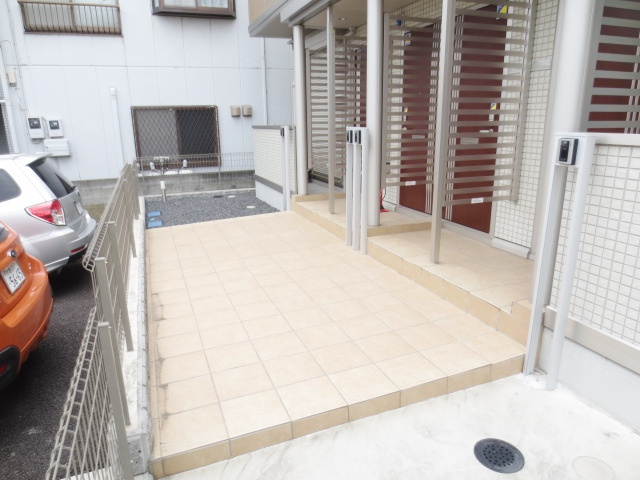 Lucenteのエントランス