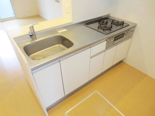 Lucenteのキッチン|別号室の参考写真です。