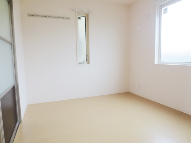 Lucenteの洋室|別号室の参考写真です。