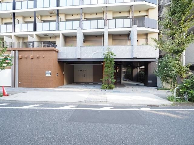 レジディア門前仲町プレイスのエントランス