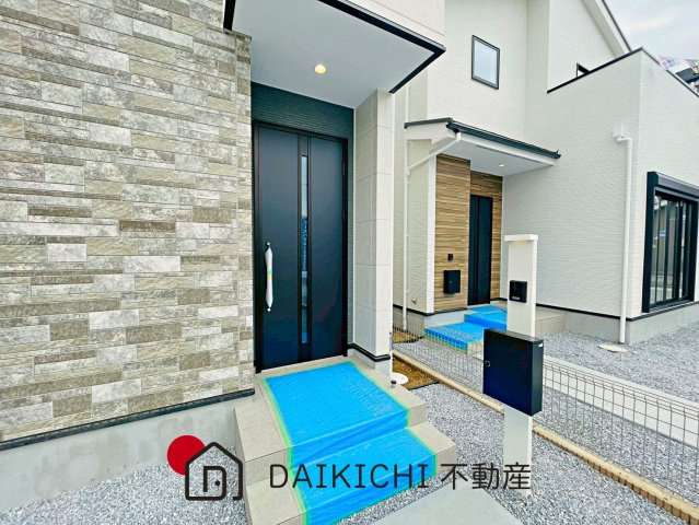 【玄関】 | 北本市中丸12期　KEIAI GRACE　新築戸建　全3棟　1号棟