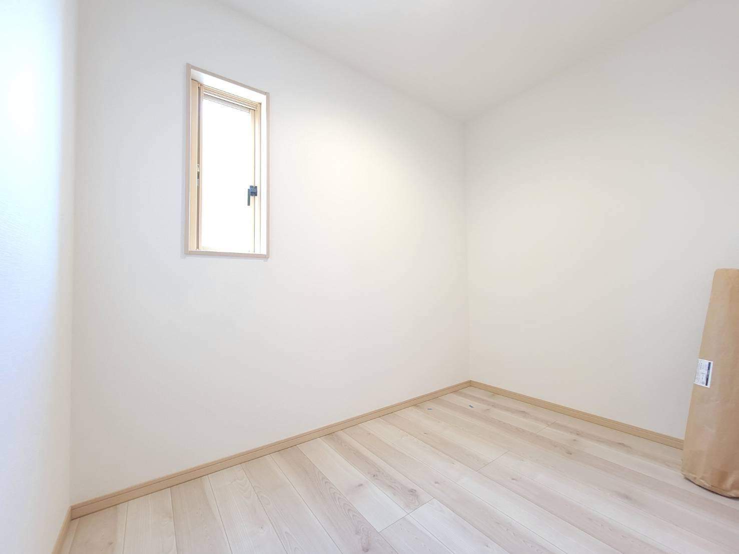 小山市城北　第4期　全2邸のその他|〇納戸　3帖〇
あると嬉しいプラスワンのスペースです（＾＾）
2025年9月撮影