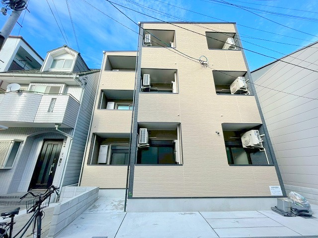 フェリスカーサ・ミオトーヤの外観