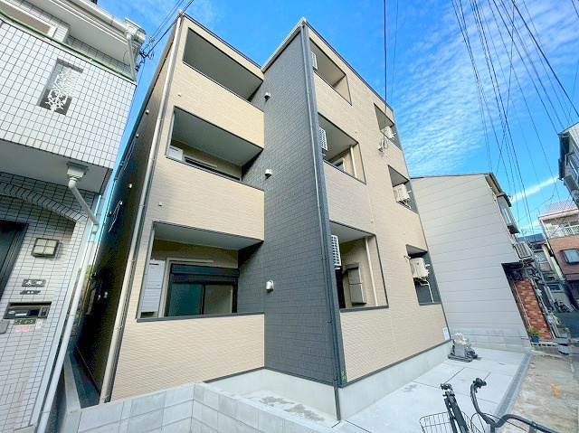 フェリスカーサ・ミオトーヤの外観