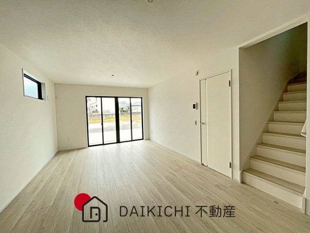 【居間・リビング】 | 北本市中丸12期　KEIAI GRACE　新築戸建　全3棟　2号棟