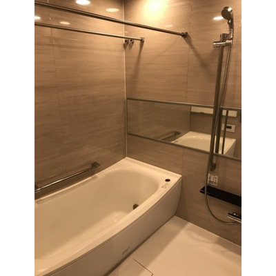 【浴室】 | プラウドタワー名古屋栄 | 浴室　2020年10月撮影