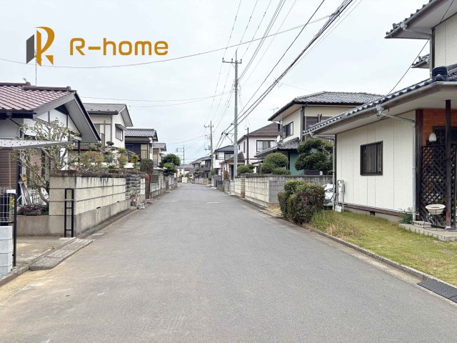 水戸市平須町13期　新築戸建て　1号棟の前面道路含む現地写真|堂々！建物完成♪実際のお部屋をご見学可能です♪
ご見学が一番の資料！お気軽にお問い合わせ下さい♪