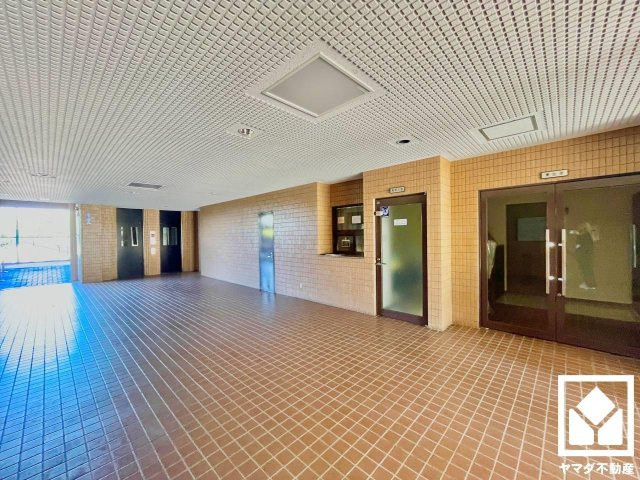 グローバル宇治木幡のロビー