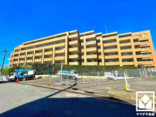 グローバル宇治木幡の外観