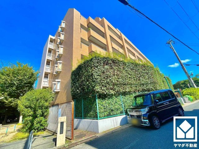 グローバル宇治木幡の外観