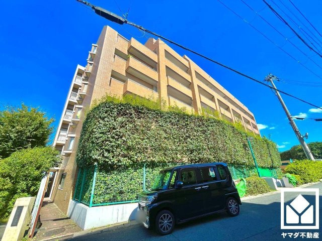 グローバル宇治木幡の外観