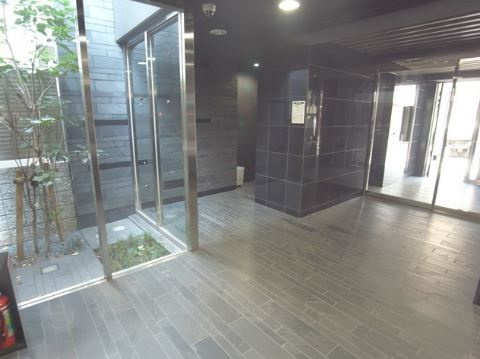 アクサス四谷三丁目のエントランス|アクサス四谷三丁目