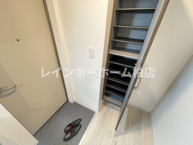 特典：仲介手数料が無料です!!の玄関
