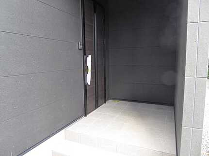 広島市東区福田１丁目　新築一戸建て(全2棟)の玄関