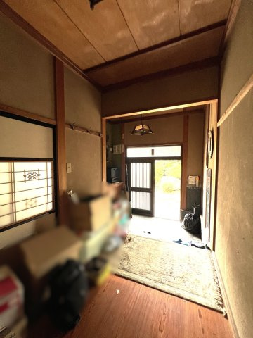 大山町御来屋　中古住宅（離れ付）の玄関|母屋玄関