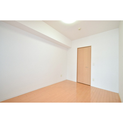  | Gramercy Shirakawa Koen