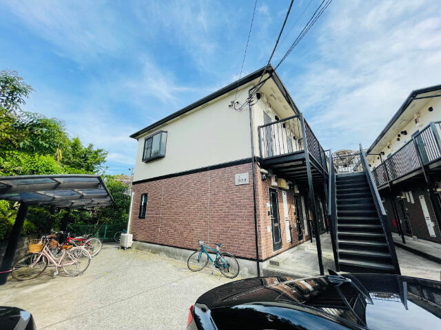 横浜市金沢区町屋町のアパートの画像