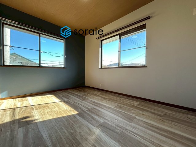 日高市横手二丁目　中古戸建の子供部屋|12/4　撮影