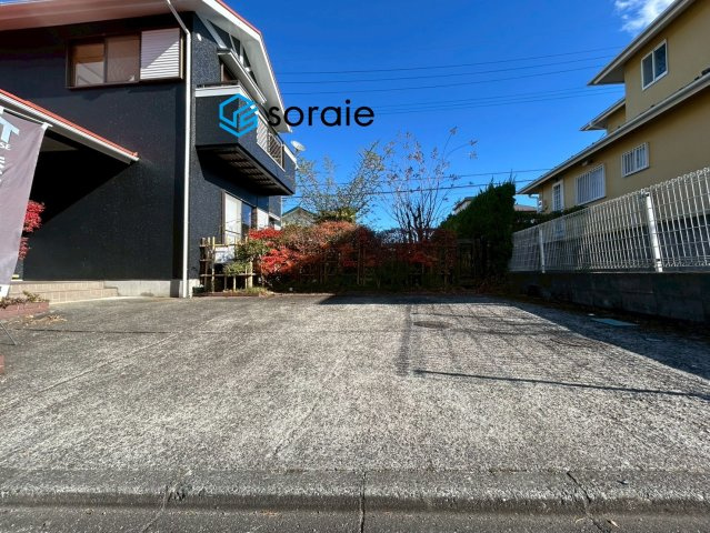 日高市横手二丁目　中古戸建の駐車場|12/4　撮影