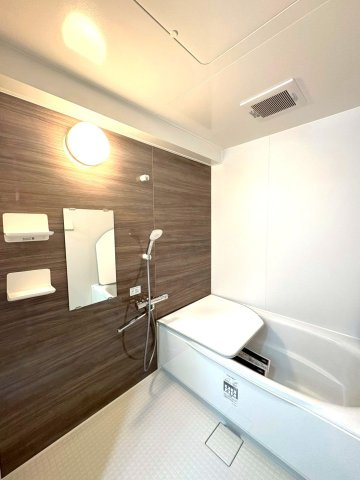 ◆２０２５年７月リフォーム完了◆高層階南向き◆陽当たり・通風・眺望良好◆グランドメゾン浜大津の浴室|浴室